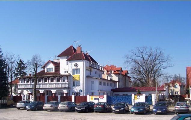 Piaseczno Willa Staropolska Exterior foto